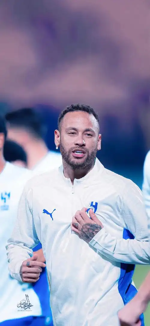 件总是让球 件总是让球