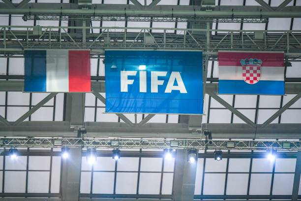 一个更加主 一个更加主