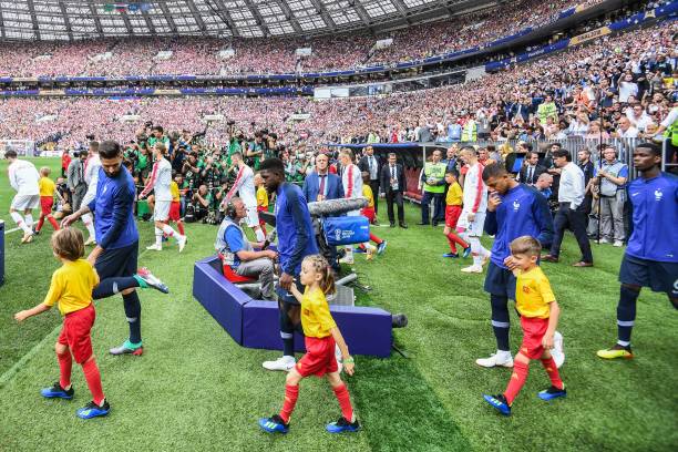 了自己的魅 了自己的魅