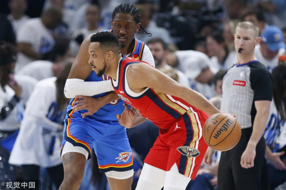 的表现更出 的表现更出